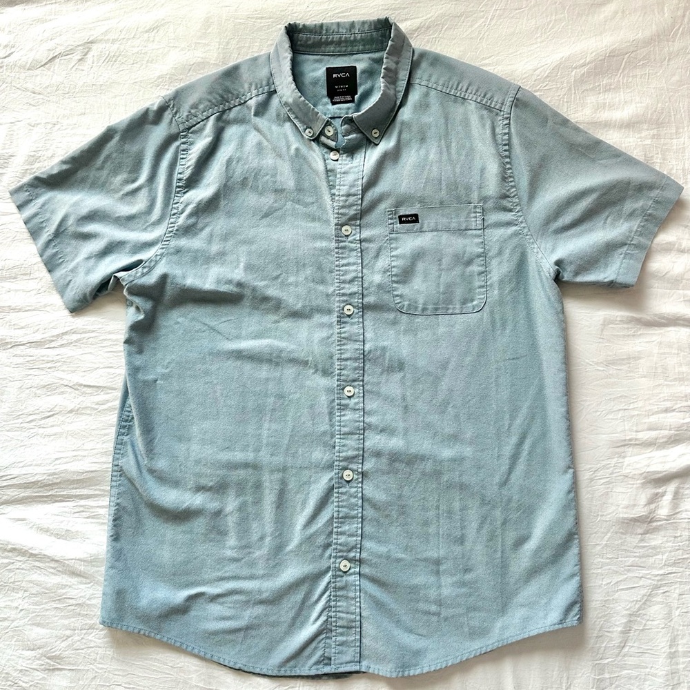 RVCA Men's Casual Light Blue Button-Down Shirt